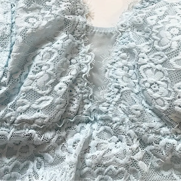Aerie Eyelash Lace Plunge Bralette‎ Women’s size Medium - Image 4