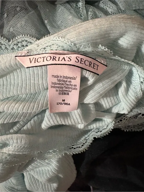 Victoria’s Secret Lace Trim Tank Top | Size: Medium - Image 4