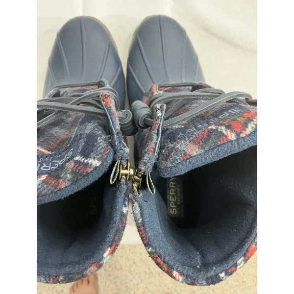 Womans Sperry Duck Boots 7.5 Navy plaid Zip Up Laces - Image 6
