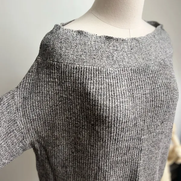 Free People Grey Knit Off the Shoulder Sweater Medium - Image 3