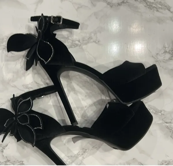 GIANNI BINI Karmello Velvet Flower Ankle Strap Black Platform Heels - Image 2