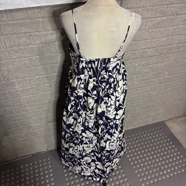 A New Day Womens Navy White Floral‎ Seersucker Maxi Dress Adjustable Straps Med - Image 4