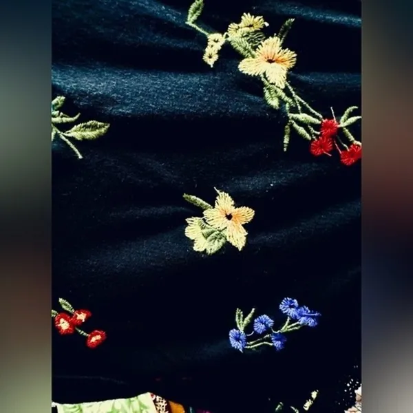Anthropologie Parvati Floral Boho Embroidered Top Size Medium‎ - Image 9