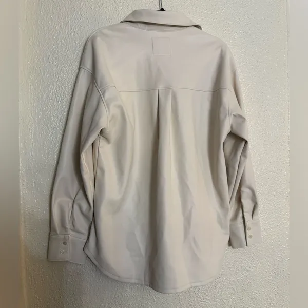 Abercrombie and Fitch Faux Leather jacket cream color size Small oversized fit - Image 7