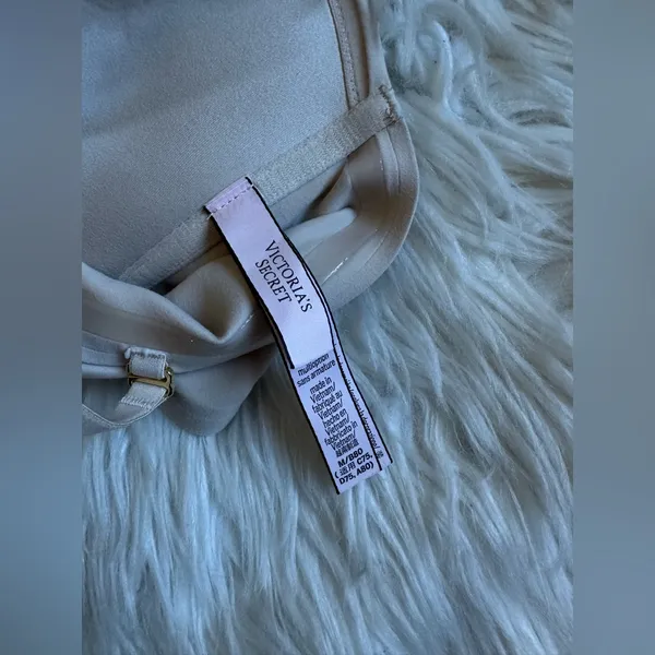Victoria’s Secret wireless convertible bra - Image 5