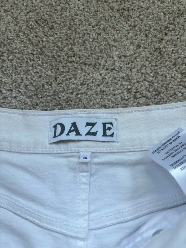 Daze Jeans Nordstrom shorts - Image 3