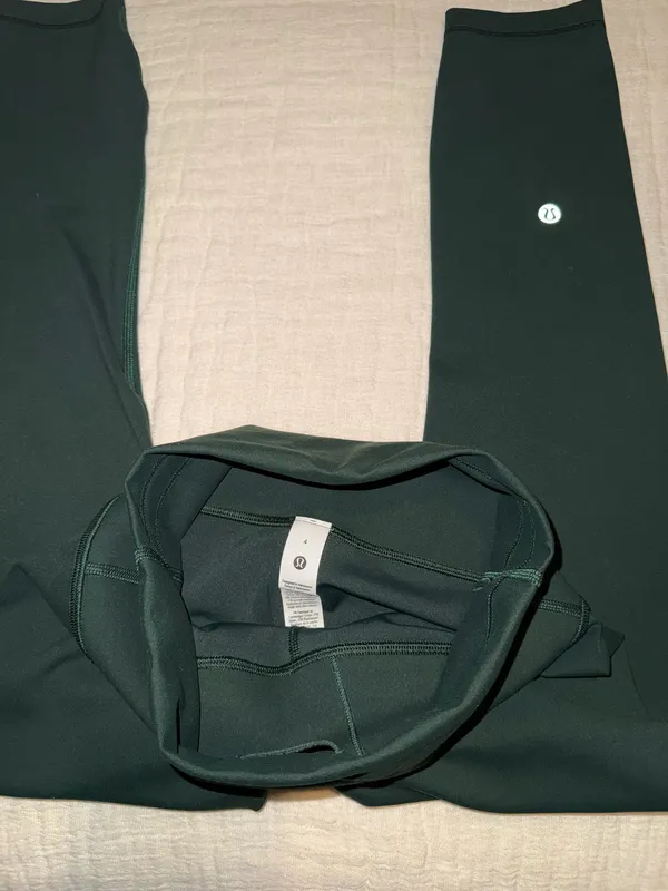 Lululemon legacy green set - Image 10