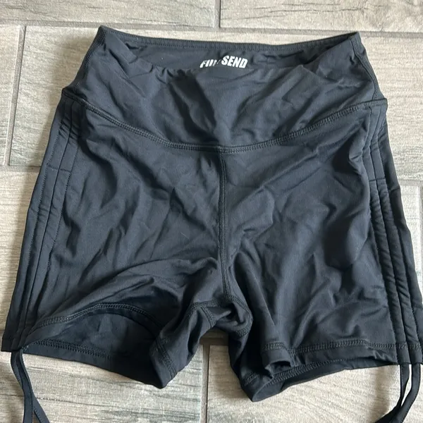 Full send fitness ruched sides bike shorts - Image 2