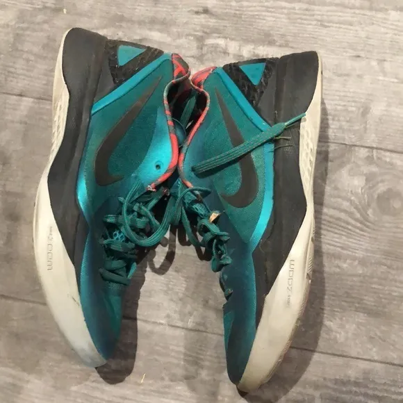 Nike zoom dark teal shoes - Image 2