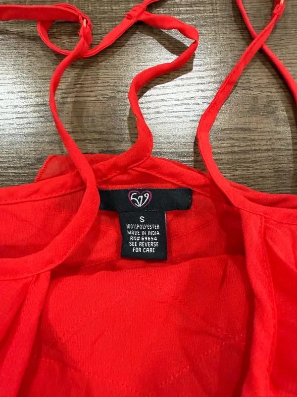 Red top - Image 3