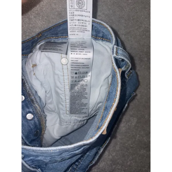 levis 501 shorts‎ womens cut off button fly mid rise 26 - Image 5