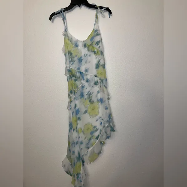 Steve Madden White Floral Ruffle Slip Dress with Blue & Yellow Print - Image 5