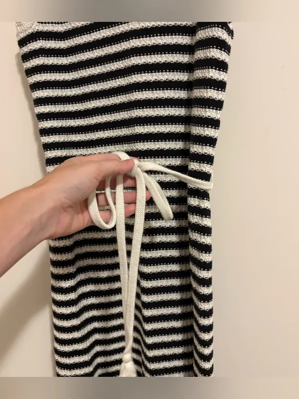 Nine West Black and White Striped Knit Dress size Medium - Image 5
