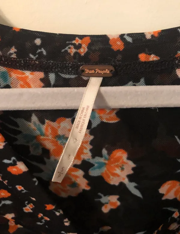 Free People black flower top - Image 3