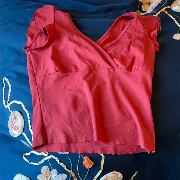Red shirt - Image 2
