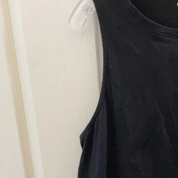 FINAL MARKDOWN Old navy tank top medium - Image 2