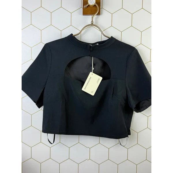 Pepper Mayo Black Short Sleeve Front Cutout Cropped Top - Size - 10 - NWT - Image 5