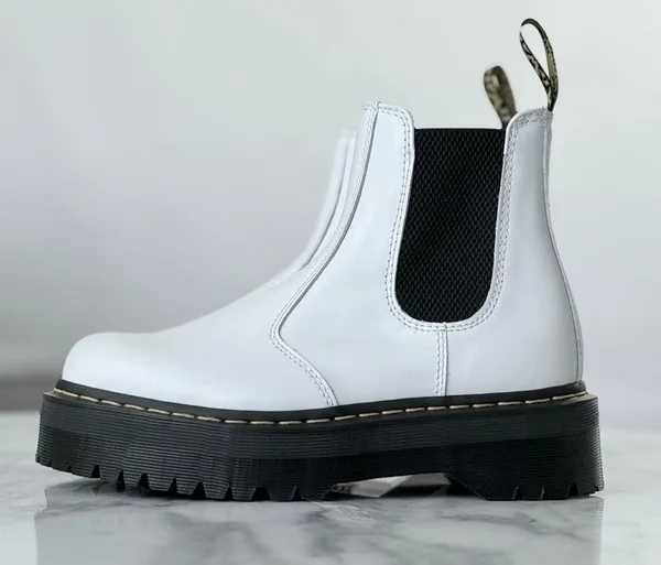 Dr Martens 2976 Quad Smooth Leather Platform Chelsea Boots • Sz W9/M8 - Image 2
