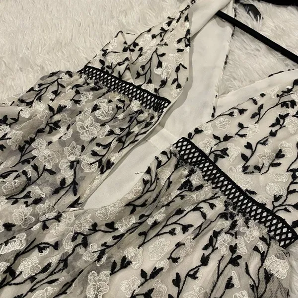Bardot Embroidered Tiered Mini Dress in Black White Size 6 - Image 9