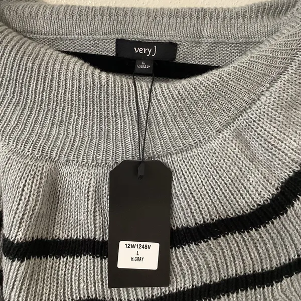 Very J Ruffle Top Knit Comfy Cozy Cozycore Grey Striped‎ Knitted Sweater Large - Image 6