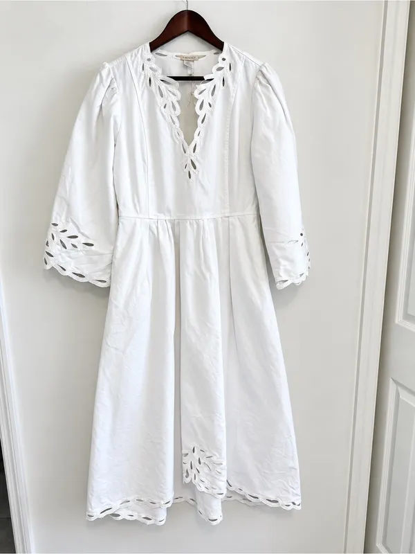 Magaschoni Embroidered Midi Dress in White Sz M - Image 2