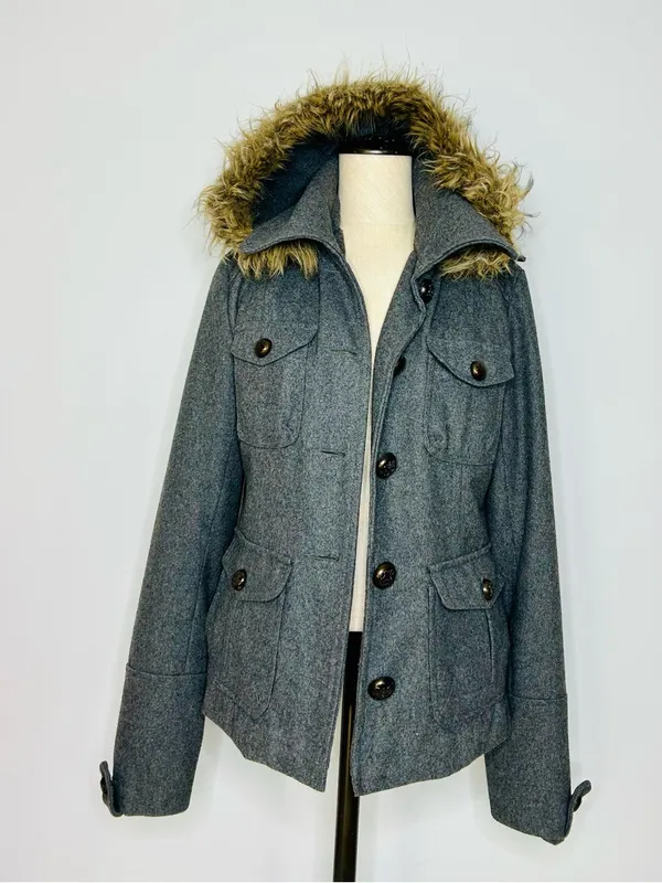 Vintage Y2K dELiA*s Grey Wool-Blend Peacoat with Removable Faux Fur Hood Medium - Image 4