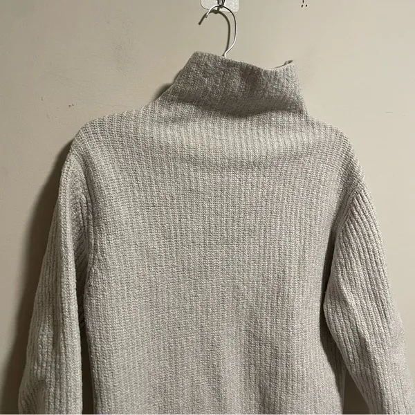 Wilfred Montpellier Turtleneck 100% Merino Wool- Size Small - Image 3