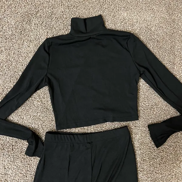 Knit Two Pieces Set Crop Top Mock Neck Blouse High Waist Flare Pants High Rise - Image 10