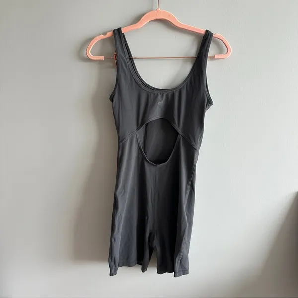 aritzia grey cutout butter romper (small) - Image 2