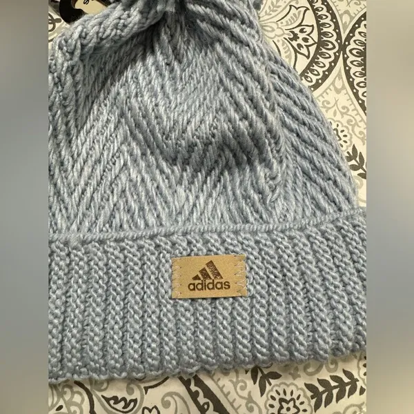 adidas Twilight 4 Womens Pom Pom Beanie‎ - Image 3