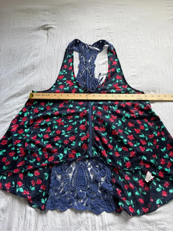 Free People Blue Izzy Lace Crochet Racerback Floral Cropped‎ Tank - Image 5
