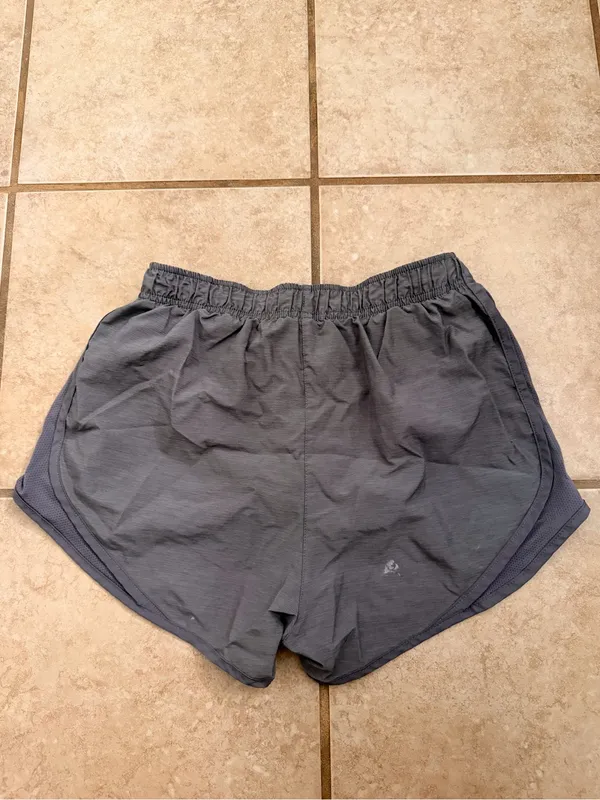 Nike Dri-FIT Gray Running Shorts - Image 3