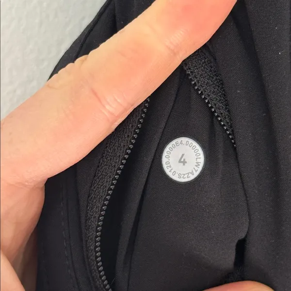 Lululemon 4 Tracker Short V *4" in Black - Image 7