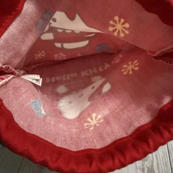 Hello‎ Kitty 2002 Vintage Red Drawstring Bag With Blue Birds Pouch Makeup Change - Image 7