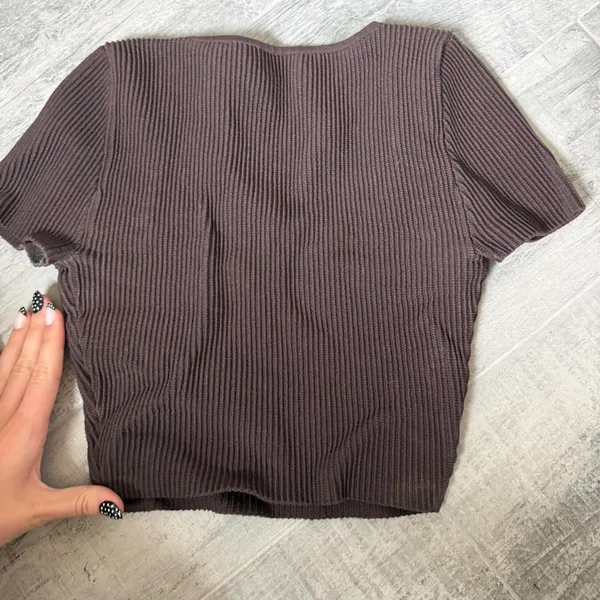 Aritzia Babaton Top Sculpt Knit - Image 3