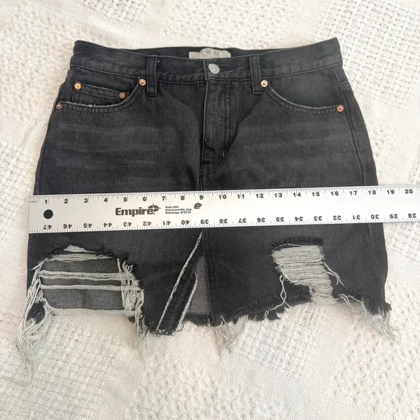 Free People 26 relaxed distressed destroyed denim jean skirt SK 3244 - Image 3