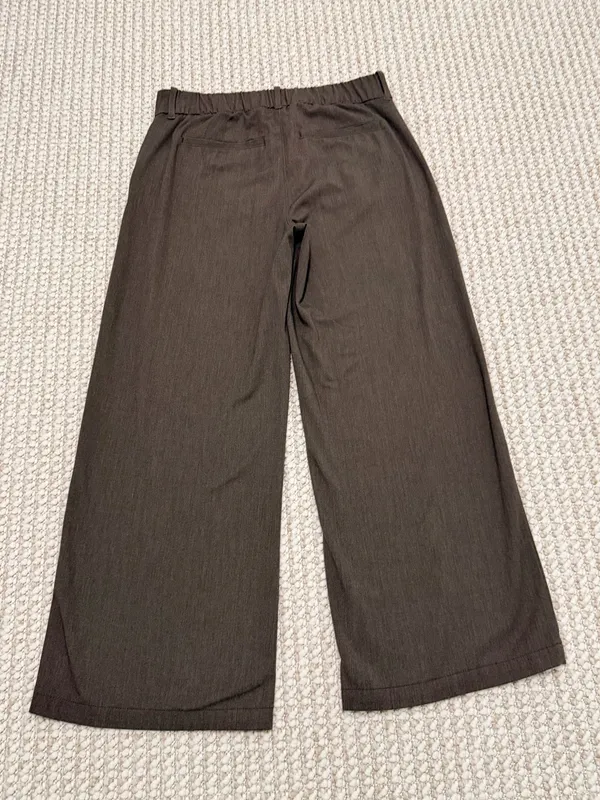 American Eagle wide leg trouser dress pants size 10 brown - Image 4