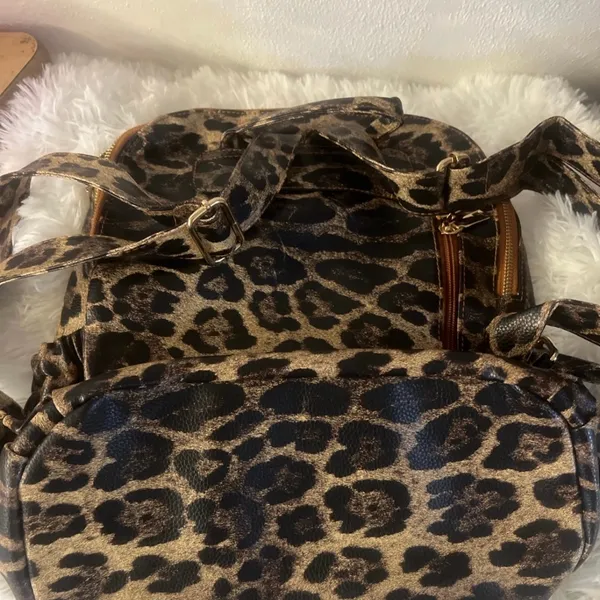 Leopard print backpack/purse
Brand new no‎ tags - Image 5