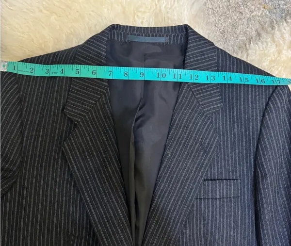 Elegant Charcoal Pinstripe Men's Blazer - Image 5