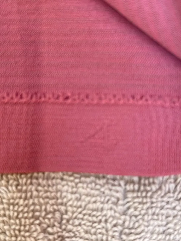 Lululemon Swiftly Tech Long Sleeve shirt 2.0 hip length cherry tint yoga Pilates - Image 8