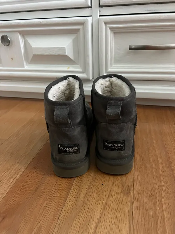 Koolaburra by UGG Boots Grey Ankle Suede - Image 3