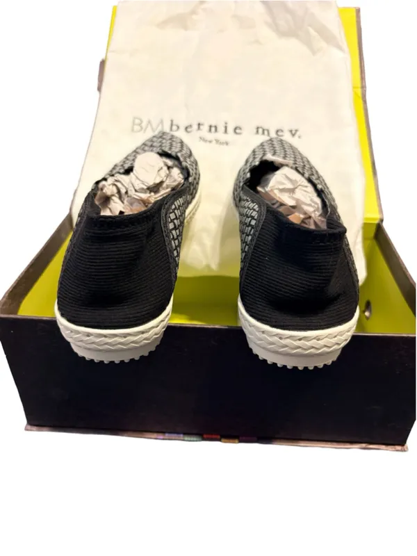 Bernie Mev "Beth" Woven Slip-on Sneakers Women's Size 37 (US 7) - Image 7