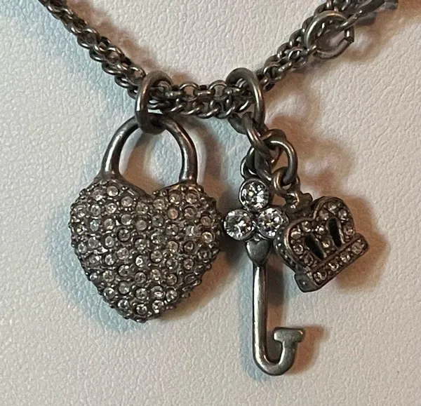 Juicy Couture Key to my Heart necklace - Image 3