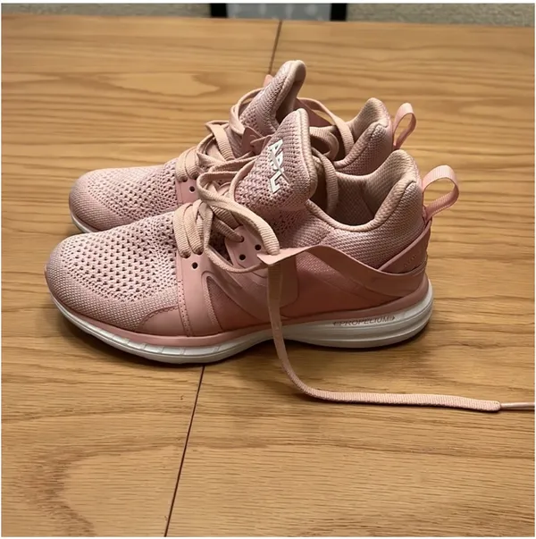 APL TechLoom Ascend Pink Knit Sneakers Size 6.5 - Image 2