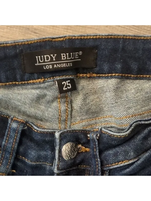 Judy blue skinny jeans size 25 - Image 2