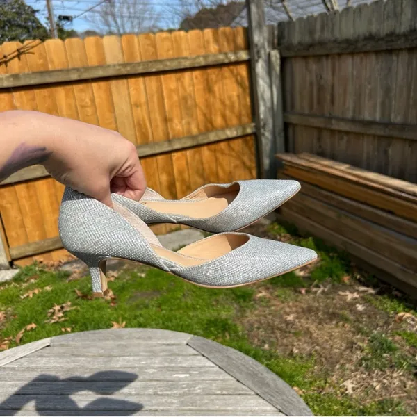Jewel Badgley Mischka Dotty Glitter D'orsay Kitten‎ Heel size 5 Silver winter - Image 8