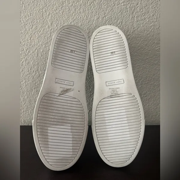 NWOT $250 Tory Burch Deep Navy Lennon Slip On Laser Cut Out Leather Sneakers 8.5 - Image 8