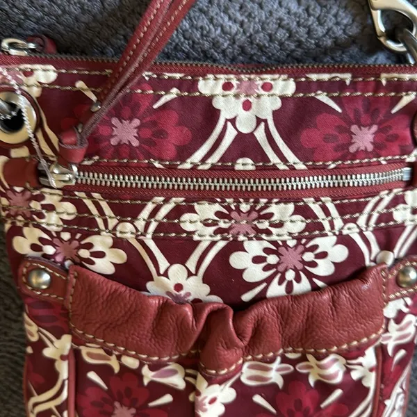 Fossil‎ Red Floral Canvas Leather Trim Crossbody Bag Small Messenger Purse - Image 8