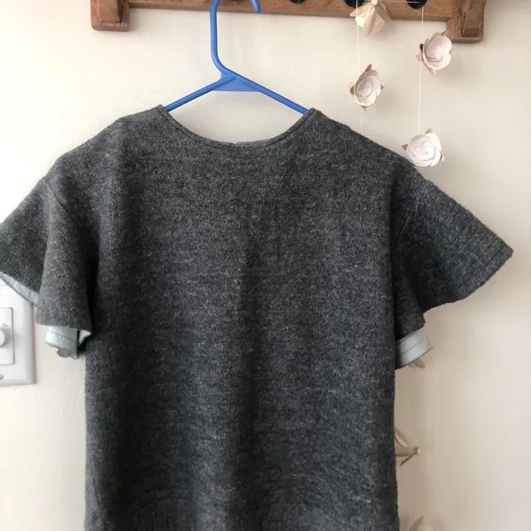 $169 McGuire Bella Tee Gray Ruffled Sleeves S - Image 10