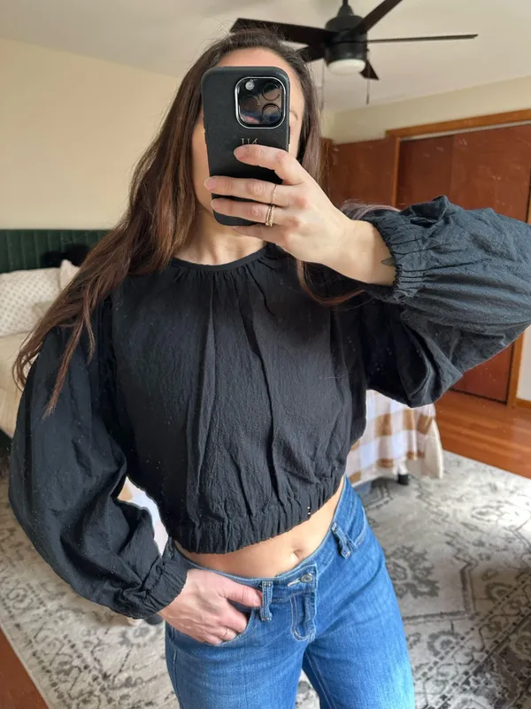 Black Cropped Long Sleeve Blouse Size M - Image 3